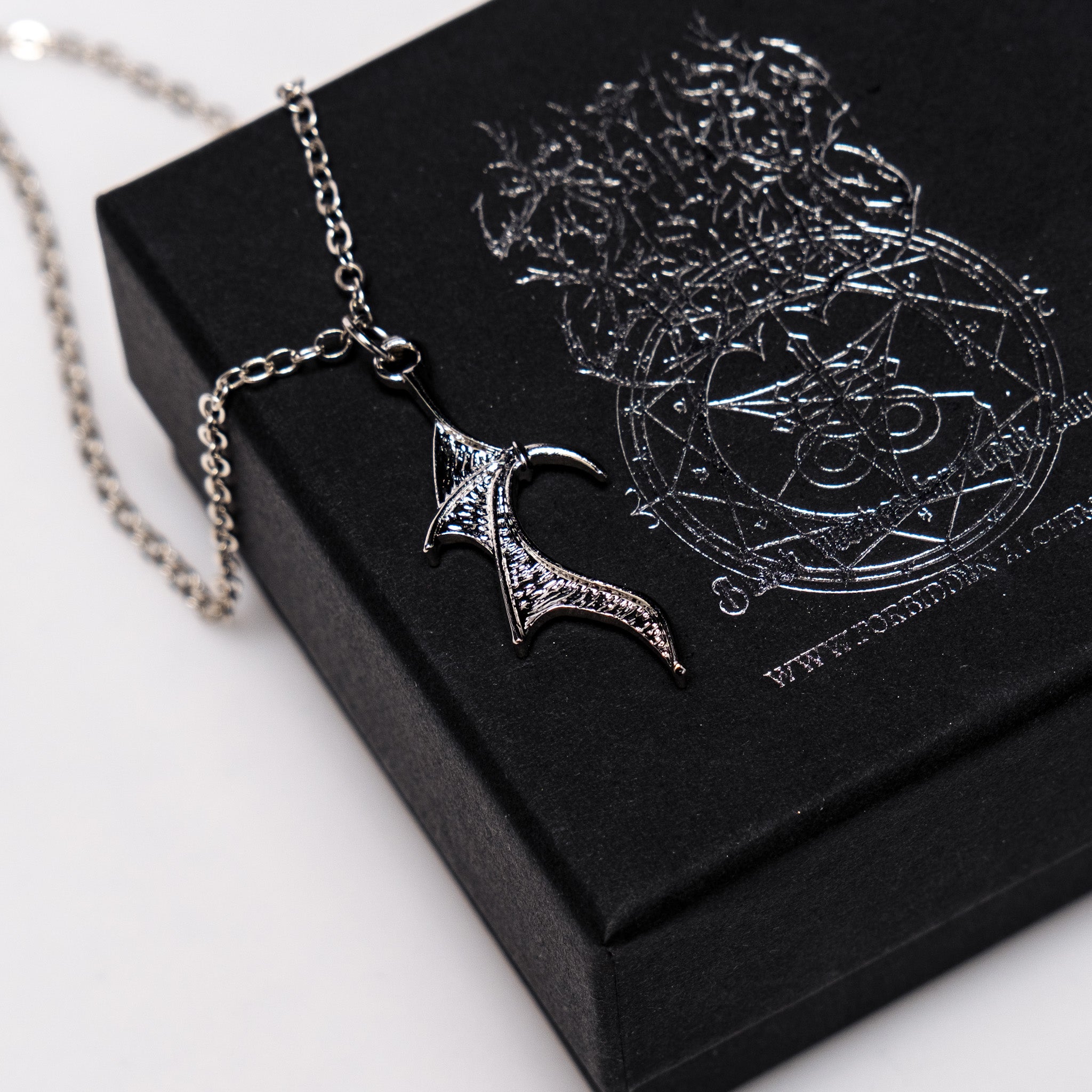 Double bat wings - Necklaces